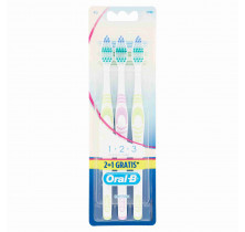 CLASSIC CARE 40 MEDIUM TRIPACK ORAL-B TOOTHBRUSH