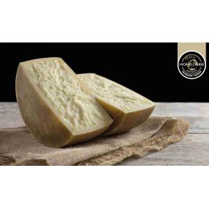 PECORINO GORZANO AMATRICE ASSAISONNÉ 4 KG (par kg)