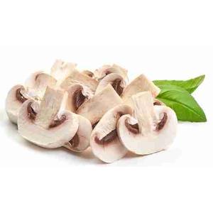 WEISSE CHAMPIGNON-PILZE, GESCHNITTEN TORNESE...