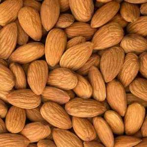 SHELLED ALMONDS 23/25 CALIFORNIA (per kg)