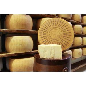 PARMIGIANO REGGIANO RED COW (per kg)
